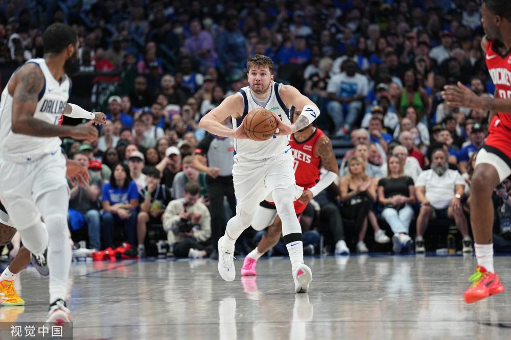 更多在巴黎 更多在巴黎