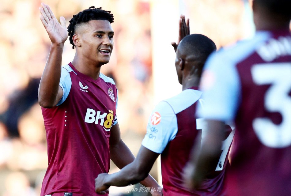 次采访中 次采访中