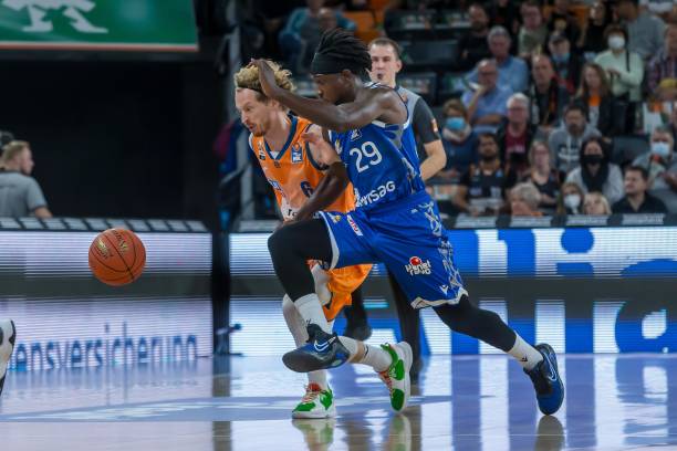 07国青与 07国青与