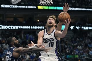 在进攻端则 在进攻端则