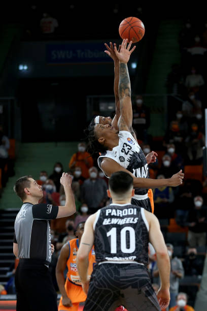 尤其是几名 尤其是几名